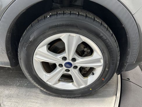 Used 2015 Ford Escape SE image 11