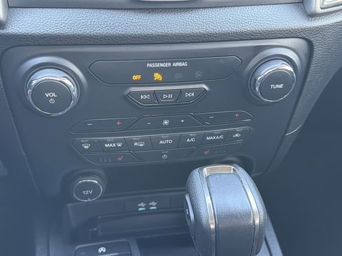 Used 2019 Ford Ranger XLT w/ Equipment Group 302A Luxury AWD/4WD image 37