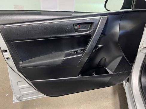 Used 2015 Toyota Corolla L image 20