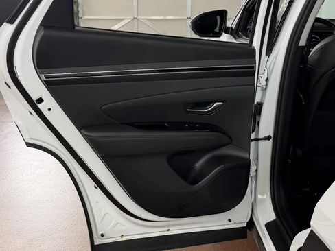 Used 2022 Hyundai Tucson Limited AWD/4WD image 36