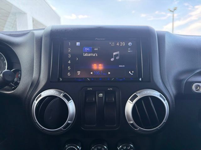 Used 2011 Jeep Wrangler Rubicon w/ Call of Duty Group AWD/4WD image 21