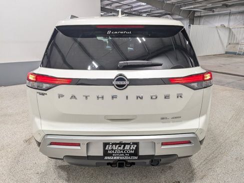 Used 2023 Nissan Pathfinder SL AWD/4WD image 4