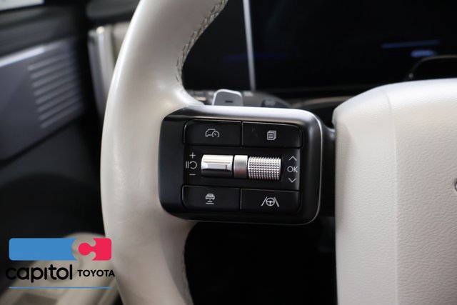 Used 2024 Hyundai Santa Fe SEL AWD/4WD image 17