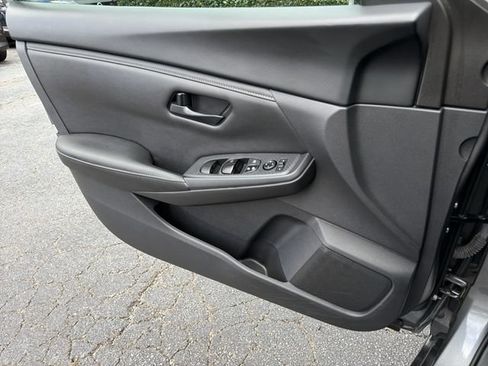 Used 2024 Nissan Sentra S FWD image 23