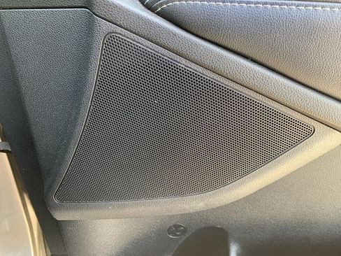 Used 2019 Kia Sorento FWD V6 image 22