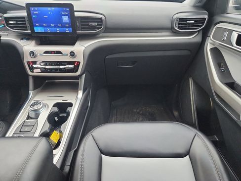 Certified 2023 Ford Explorer XLT w/ Equipment Group 202A image 11