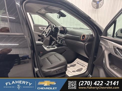 Used 2024 Chevrolet Blazer LT w/ LPO, Black Grille Bar Package image 13