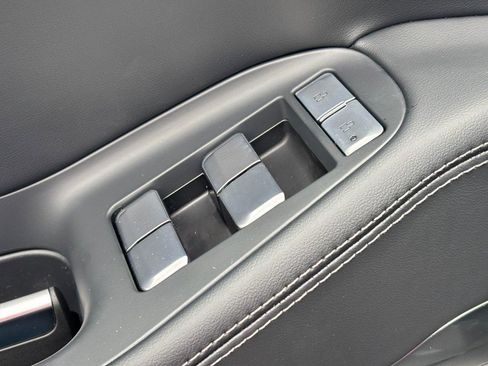 New 2026 Lincoln Navigator Reserve w/ Jet Appearance Package AWD/4WD image 17