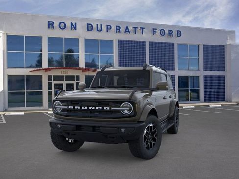 New 2025 Ford Bronco Outer Banks image 3
