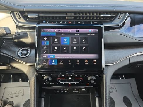 Used 2022 Jeep Grand Cherokee Limited 4xe w/ Luxury Tech Group II image 26