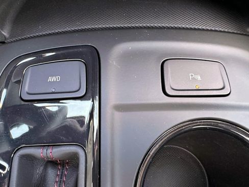 Used 2022 Chevrolet Equinox RS w/ RS Leather Package AWD/4WD image 26