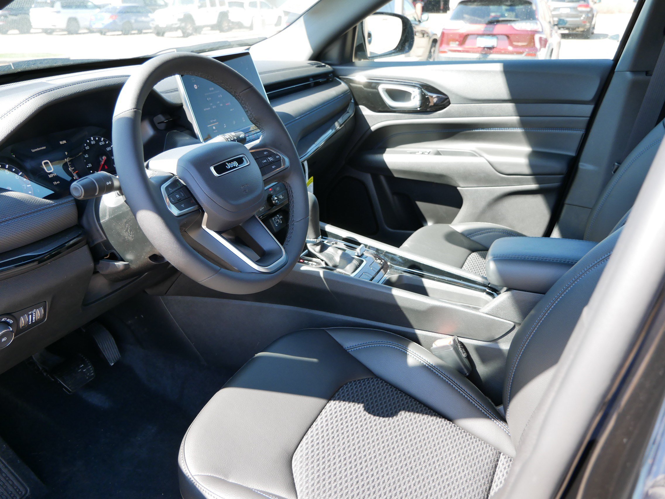 New 2026 Jeep Compass Latitude AWD/4WD image 7