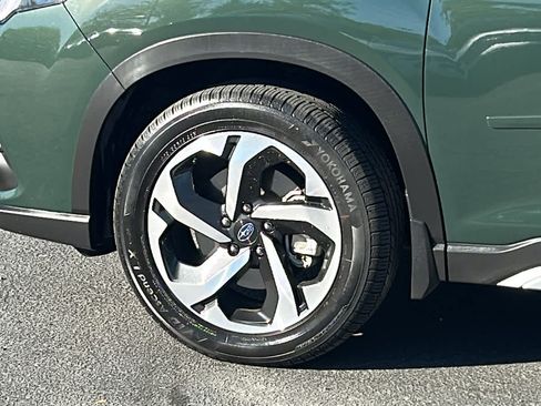 Used 2023 Subaru Forester Touring AWD/4WD image 10