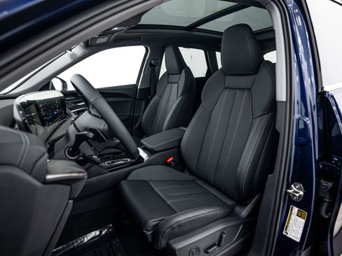 New 2025 Audi Q5 Prestige image 13