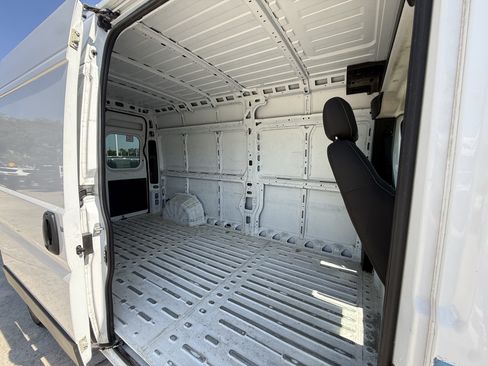 Used 2023 RAM ProMaster 2500 FWD image 29