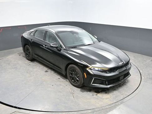 Used 2025 Kia K5 LXS image 32