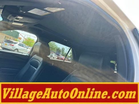 Used 2020 Ford Explorer XLT w/ Equipment Group 202A AWD/4WD image 19