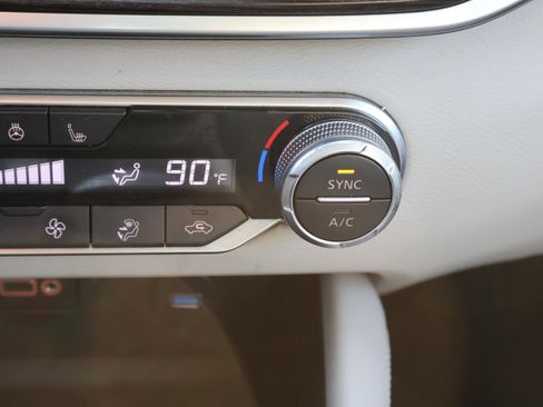 Used 2020 Nissan Altima 2.5 Platinum image 27