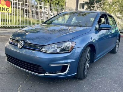 Used 2016 Volkswagen e-Golf SE w/ DC Fast Charging Package