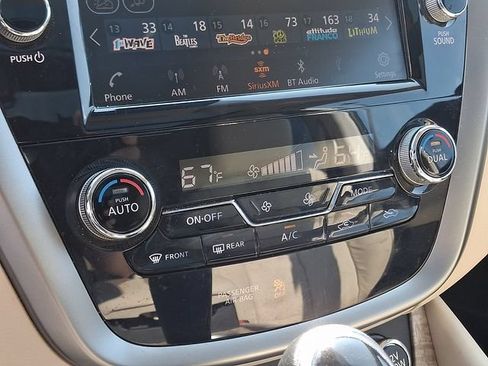 Used 2023 Nissan Murano SL w/ SL Moonroof Package AWD/4WD image 17