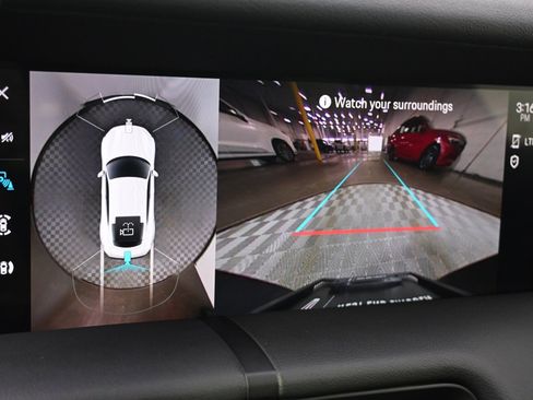 Used 2021 Porsche Taycan 4S w/ Premium Package image 30