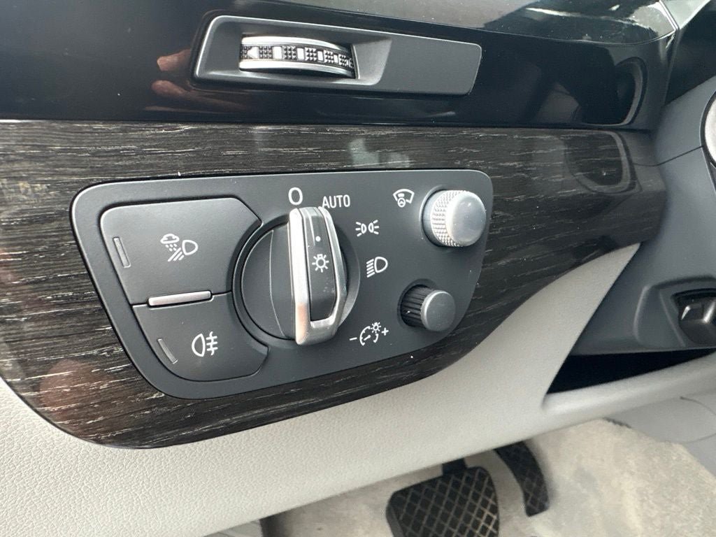 Used 2018 Audi Q7 3.0T Prestige AWD/4WD image 18