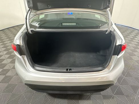 Used 2023 Toyota Corolla LE FWD image 30