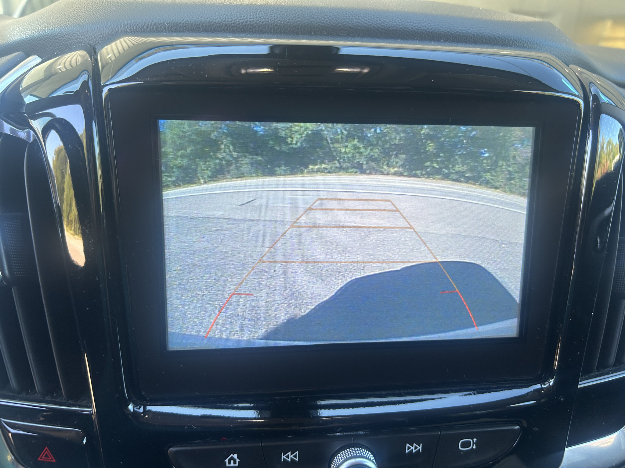 Used 2018 Chevrolet Traverse LT FWD image 29