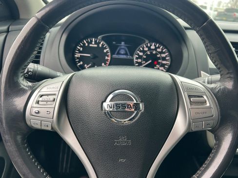 Used 2017 Nissan Altima 2.5 SV image 19