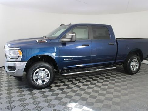 Used 2024 RAM 2500 Big Horn w/ Bed Utility Group image 2