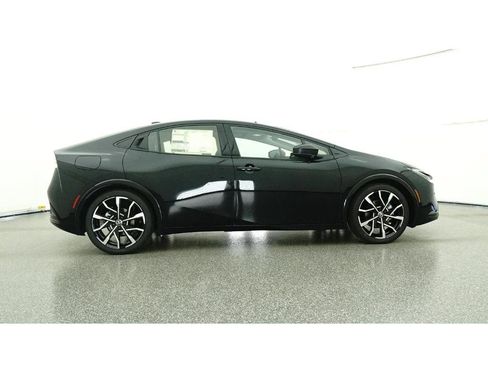 New 2026 Toyota Prius Plug-In Hybrid image 27