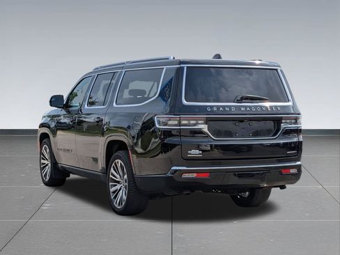 Certified 2023 Jeep Grand Wagoneer L Series III w/ HD Trailer Tow Package AWD/4WD image 4