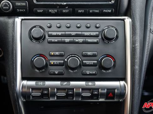 Used 2010 Nissan GT-R Premium AWD/4WD image 18