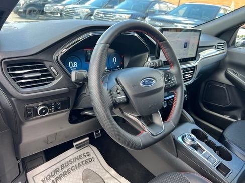 Certified 2024 Ford Escape ST-Line Select w/ Tech Pack #2 AWD/4WD image 7