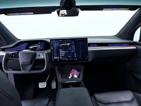 Used 2023 Tesla Model X AWD/4WD image 25