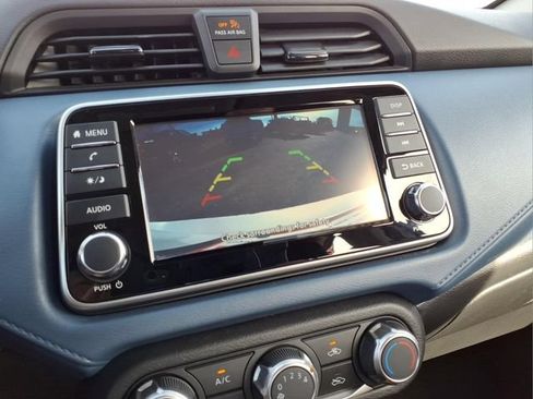 Used 2025 Nissan Versa SV FWD image 24