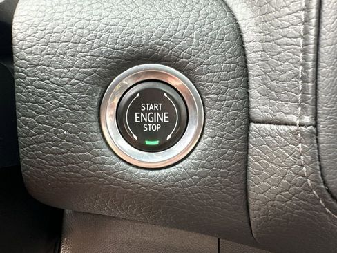 Certified 2021 GMC Yukon Denali w/ Denali Ultimate Package image 18