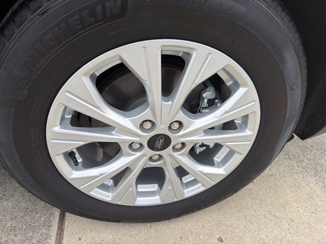 Used 2024 Ford Escape Active w/ Cold Weather Package FWD image 9