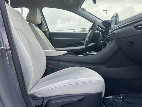 Used 2023 Hyundai Sonata SE image 16