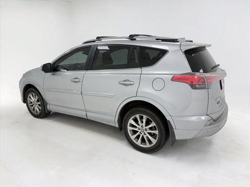 Used 2018 Toyota RAV4 Platinum FWD image 17