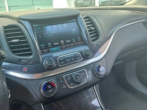 Used 2016 Chevrolet Impala LT FWD image 7