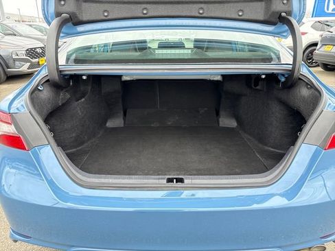 Used 2023 Toyota Camry SE image 13