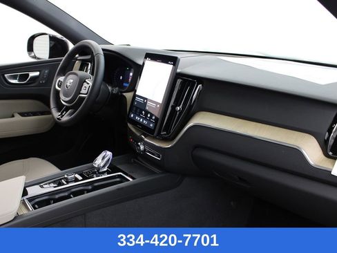 New 2026 Volvo XC60 B5 Plus w/ Climate Package image 25
