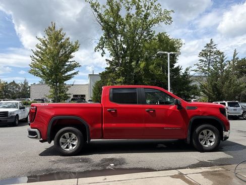 Used 2022 GMC Sierra 1500 Pro w/ Pro Value Package AWD/4WD image 4