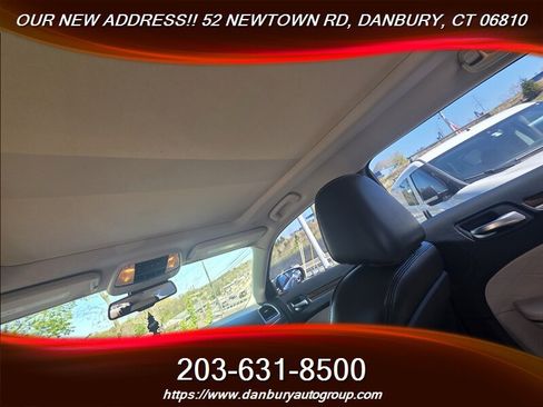 Used 2017 Chrysler 300 C Platinum w/ Safetytec Plus Group AWD/4WD image 7