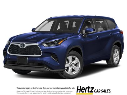 Used 2025 Toyota Highlander LE