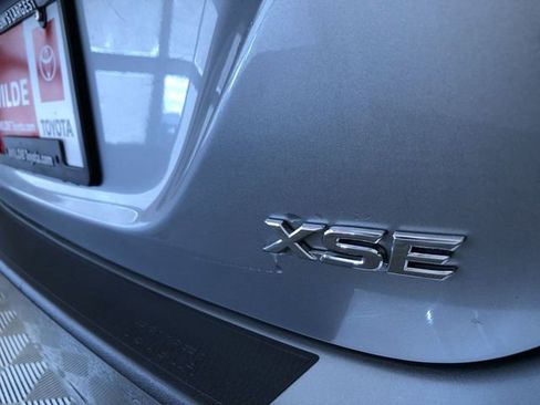 Certified 2018 Toyota Camry XSE image 15