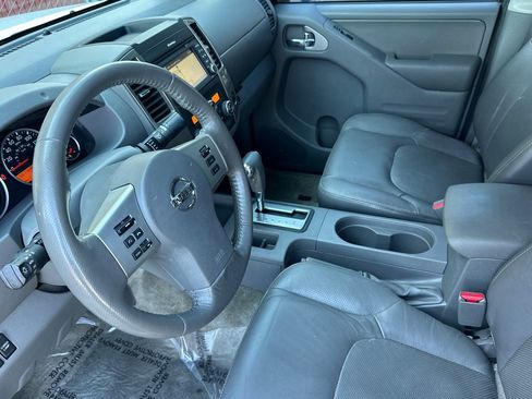 Used 2016 Nissan Frontier SL image 10