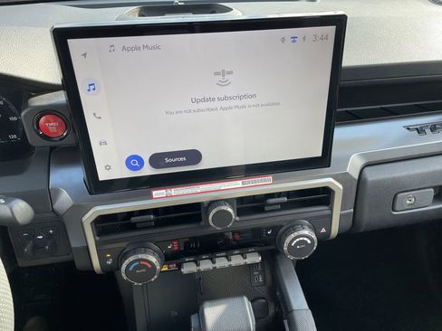 Used 2025 Toyota Tacoma TRD Off-Road w/ TRD Off Road Upgrade Package image 18