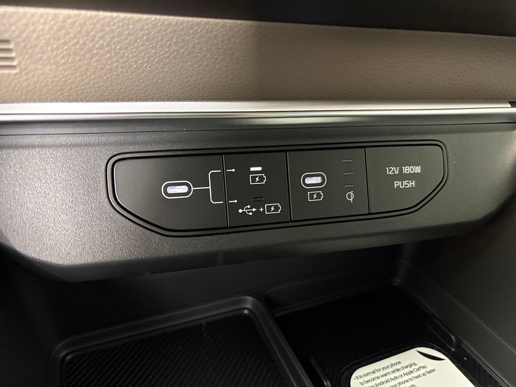 New 2026 Kia Carnival EX FWD image 29